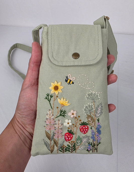 Phone Travel Wallet - Pistachio