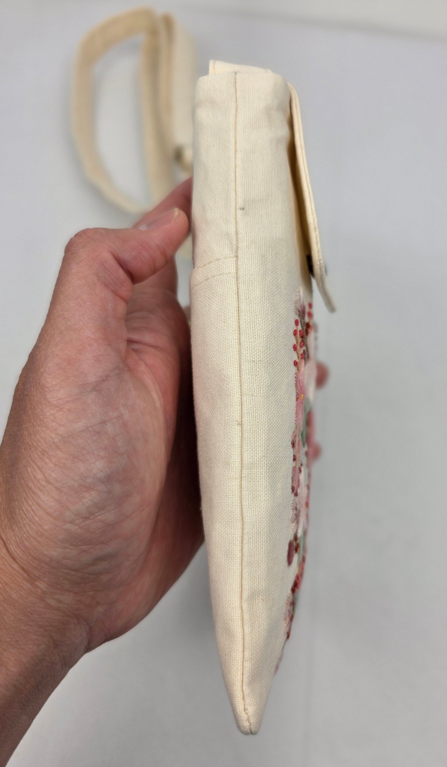 Phone Travel Wallet - Ivory