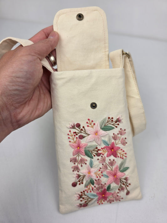 Phone Travel Wallet - Ivory