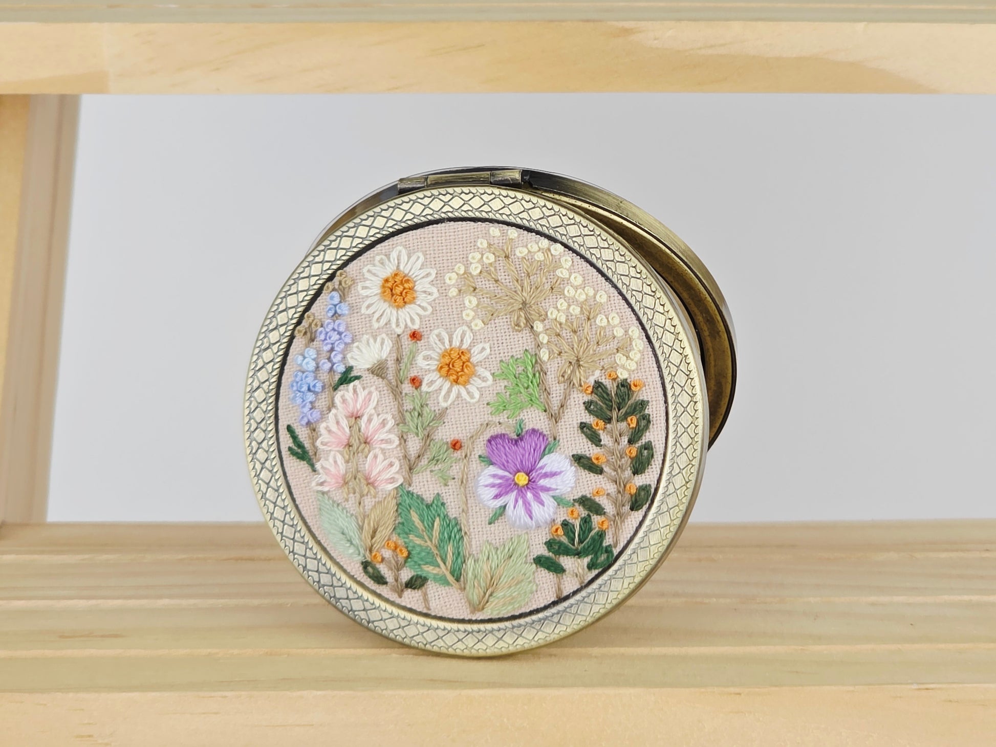 Motif Compact Mirror - Blush Wildflower Tapestry | Handmade by Lena Handicrafts