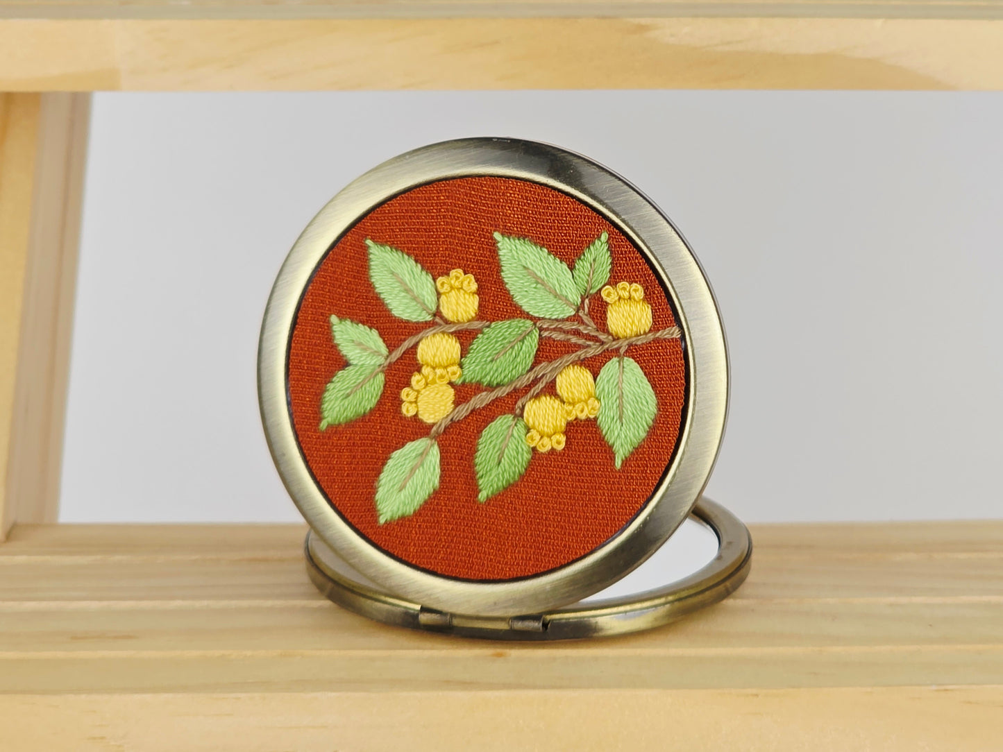 Motif Compact Mirror - Amber Berry Sprig | Handmade by Lena Handicrafts