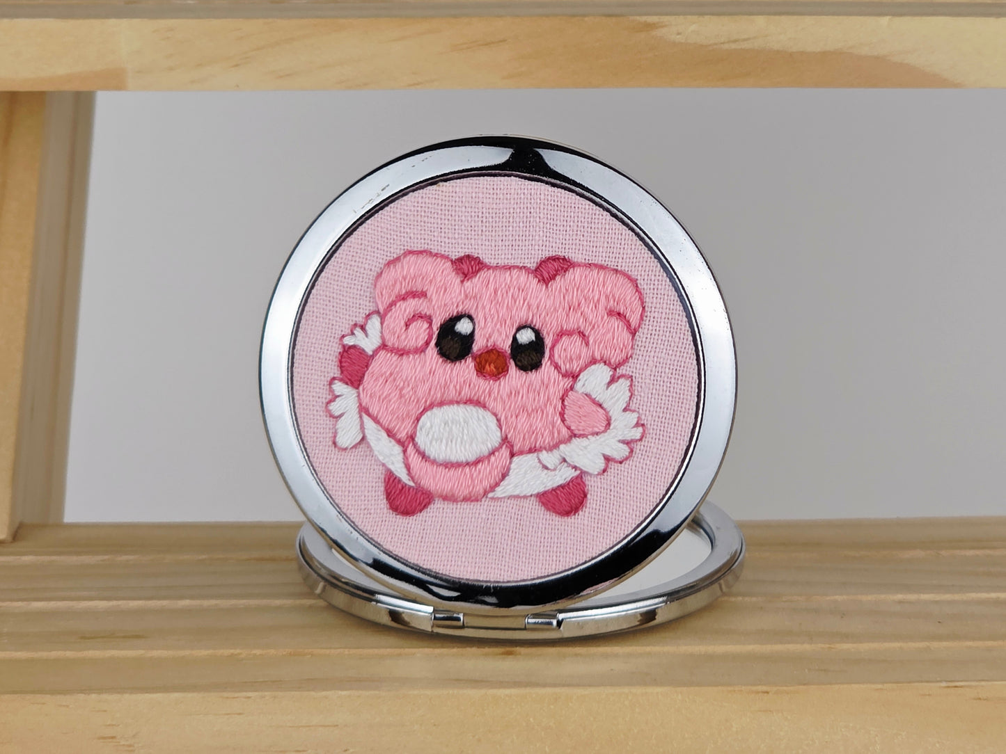 Motif Compact Mirror - Blush Kirby Daisy | Handmade by Lena Handicrafts