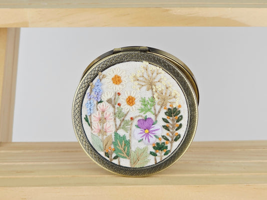 Motif Compact Mirror - Ivory Wildflower Tapestry | Handmade by Lena Handicrafts