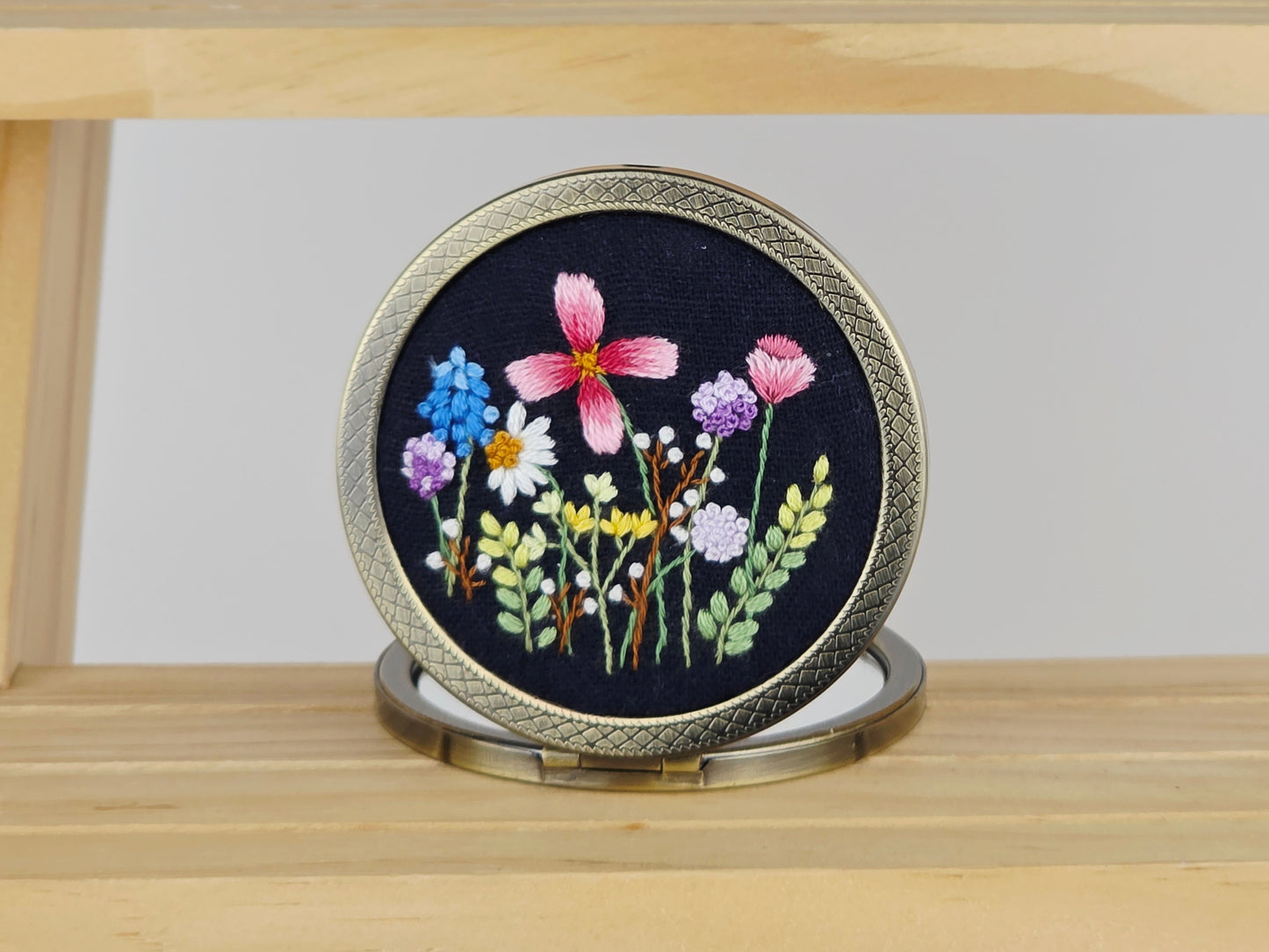 Motif Compact Mirror - Midnight Wildflower Bouquet | Handmade by Lena Handicrafts