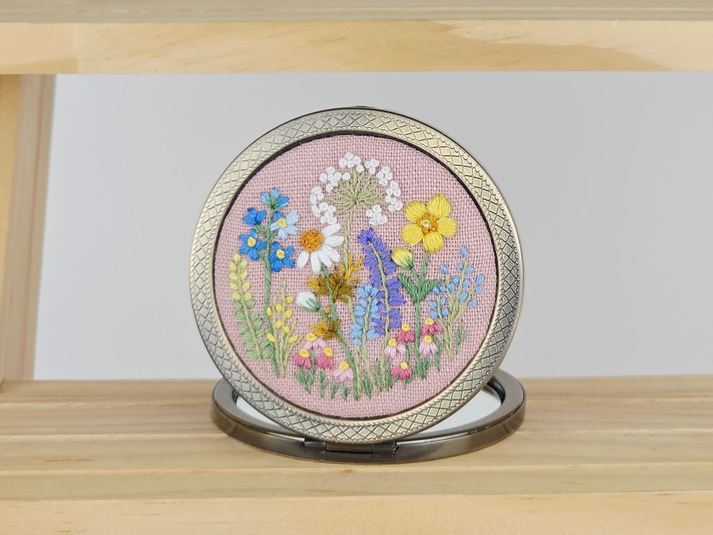 Motif Compact Mirror - Blush Wildflower Bouquet | Handmade by Lena Handicrafts