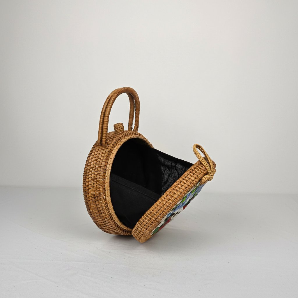 Circle Rattan Purse - Floral Nest Wreath - Studio 4