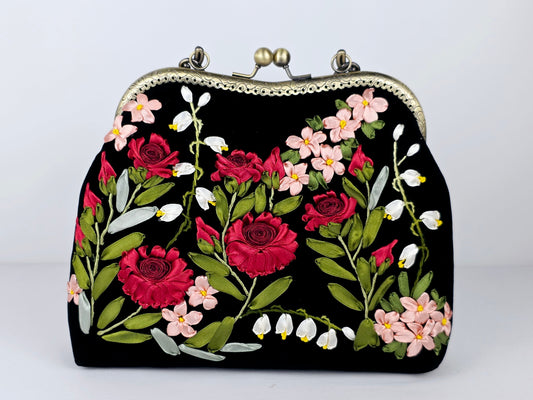 Velvet Clutch - Medium 🌟 #MK5