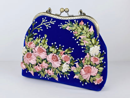 Velvet Clutch - Medium 🌟 #MK4