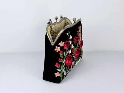 Velvet Clutch - Medium 🌟 #2