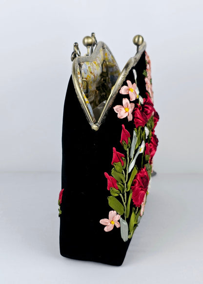 Velvet Clutch - Medium 🌟 #MK5