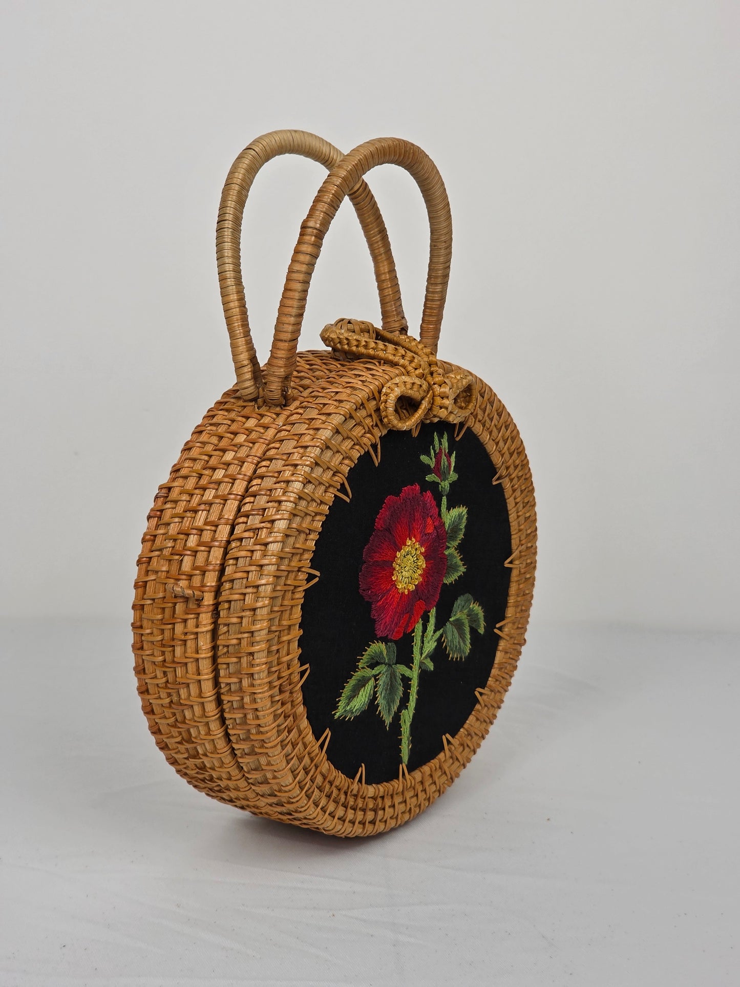Circle Rattan Purse - French Rose