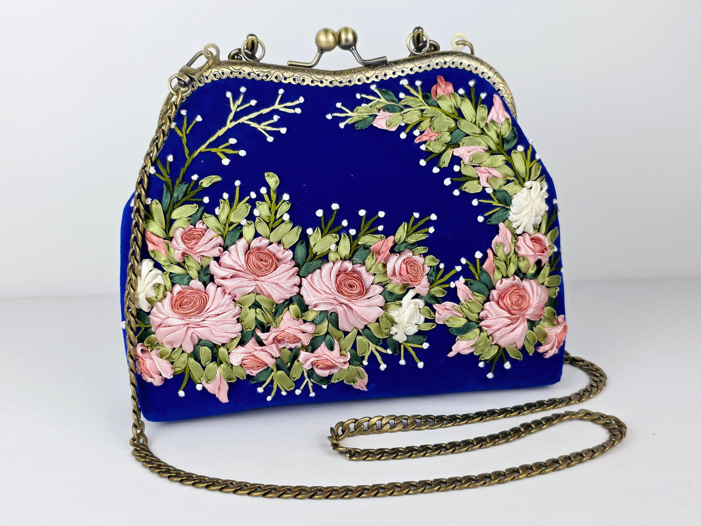 Velvet Clutch - Medium 🌟 #MK4