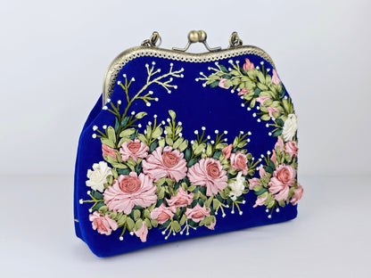 Velvet Clutch - Medium 🌟 #MK4