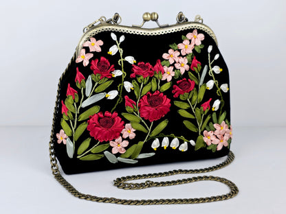 Velvet Clutch - Medium 🌟 #MK5