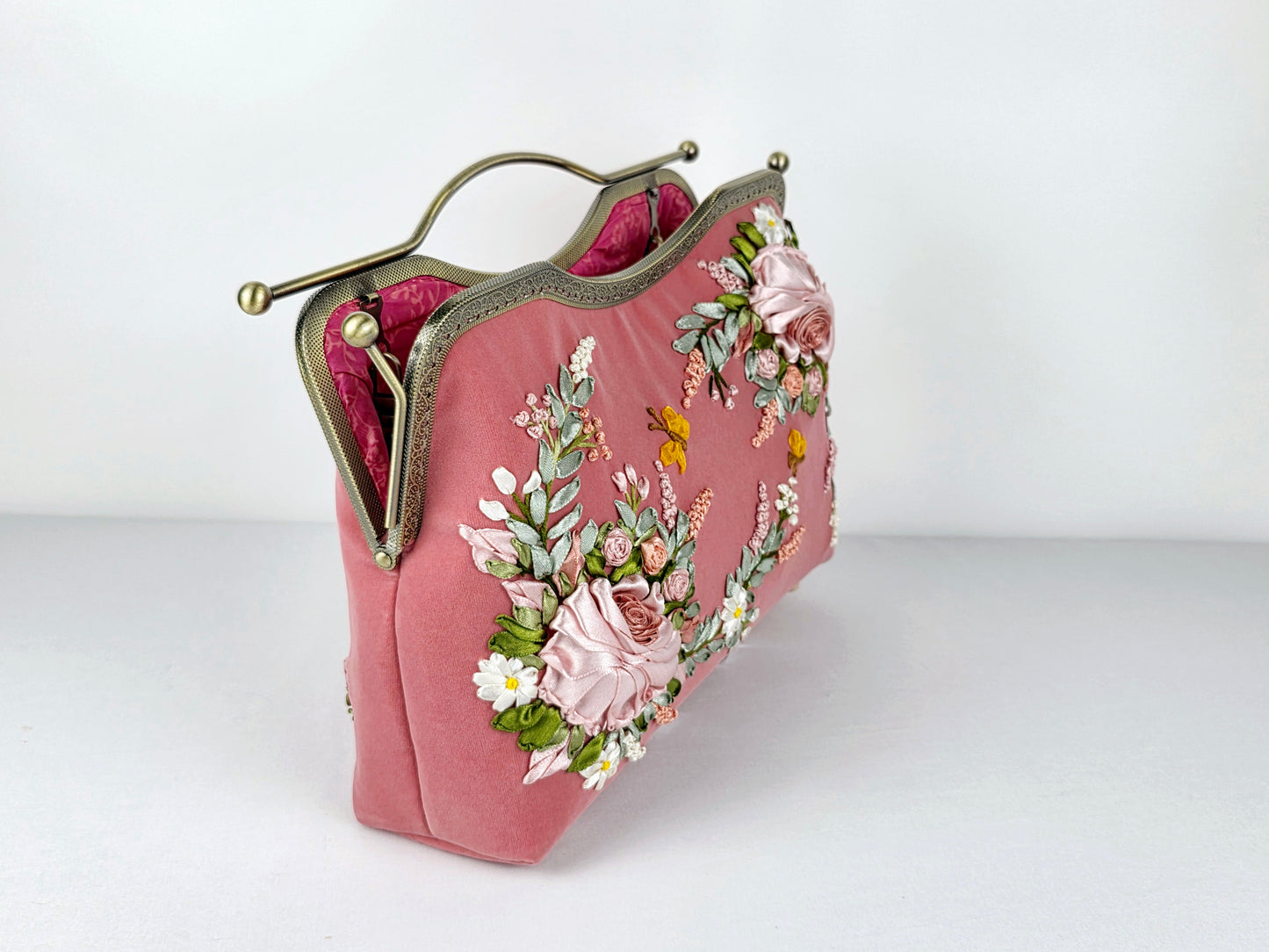 Velvet Clutch - Lux Bar 🌟🌟🌟 #1