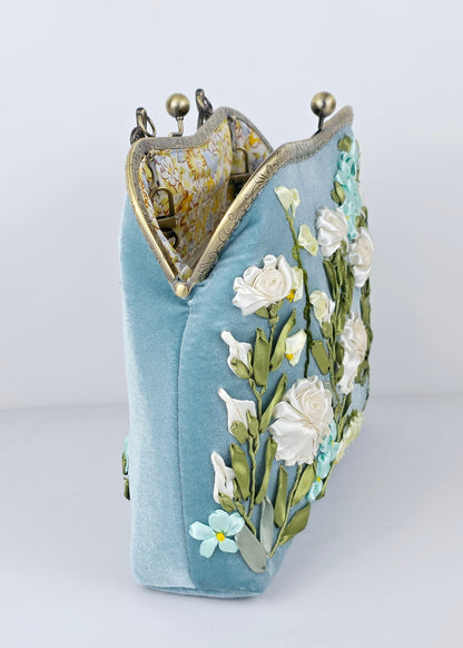 Velvet Clutch - Medium 🌟 #MK2