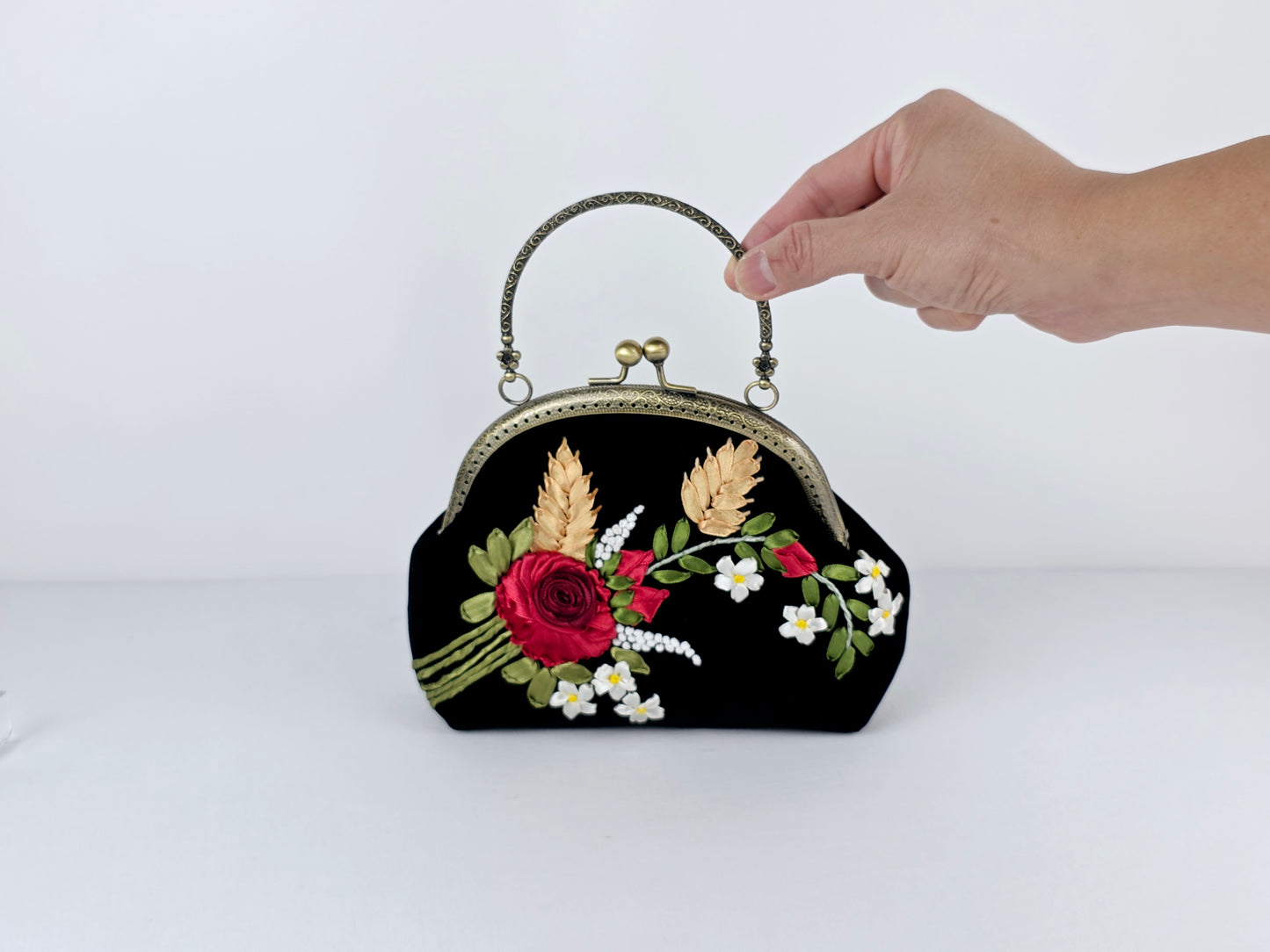 Velvet Clutch - Compact 🌟 #1