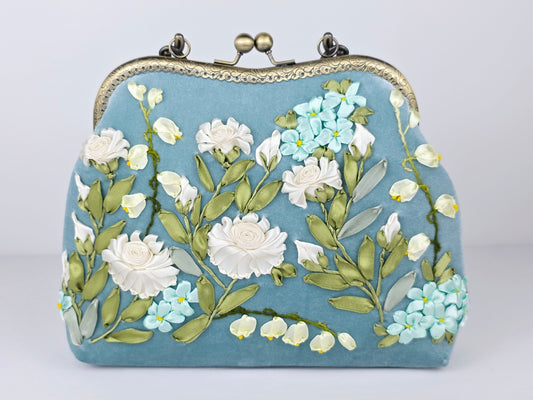 Velvet Clutch - Medium 🌟 #MK2